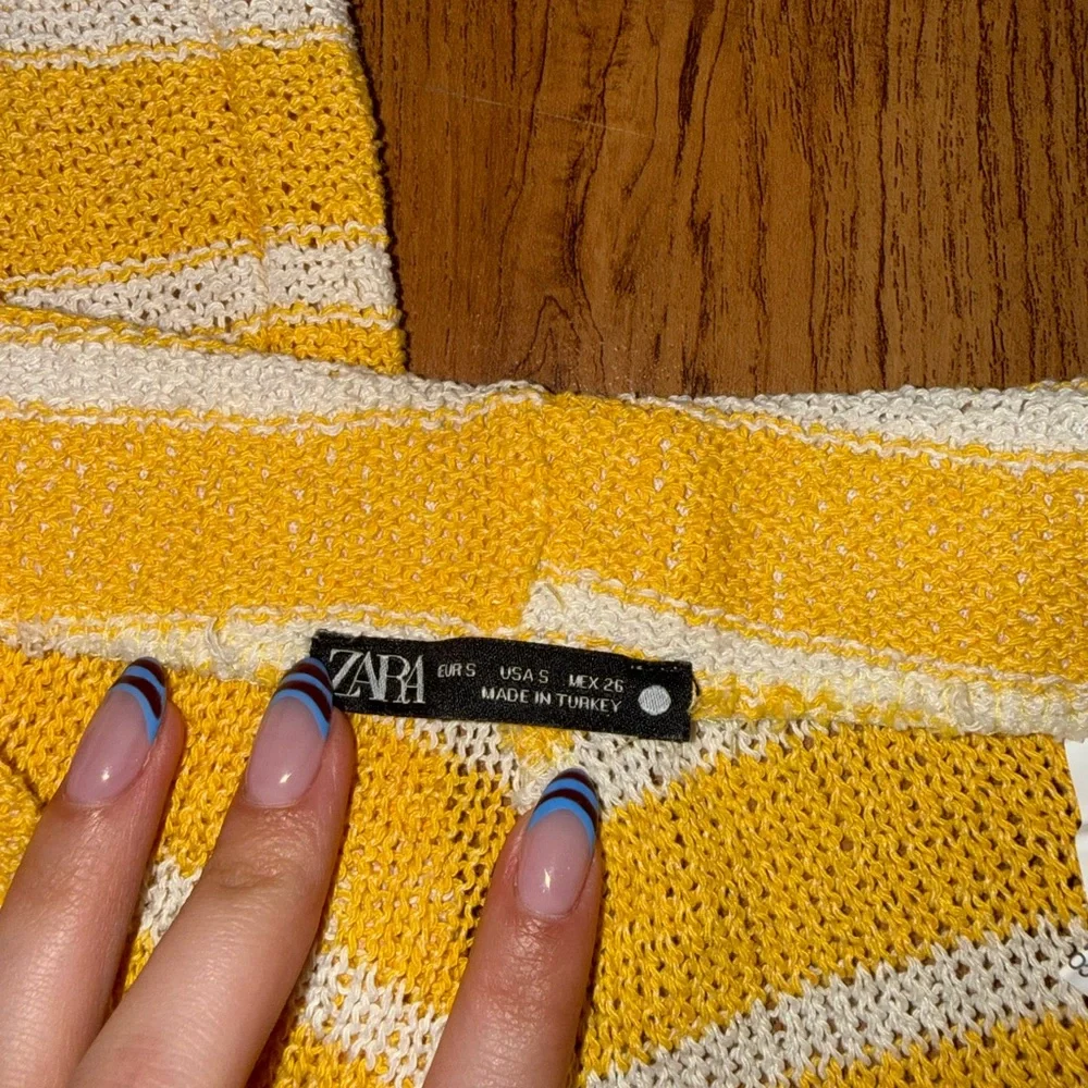 EUC Zara Pants - Picture 3 of 3